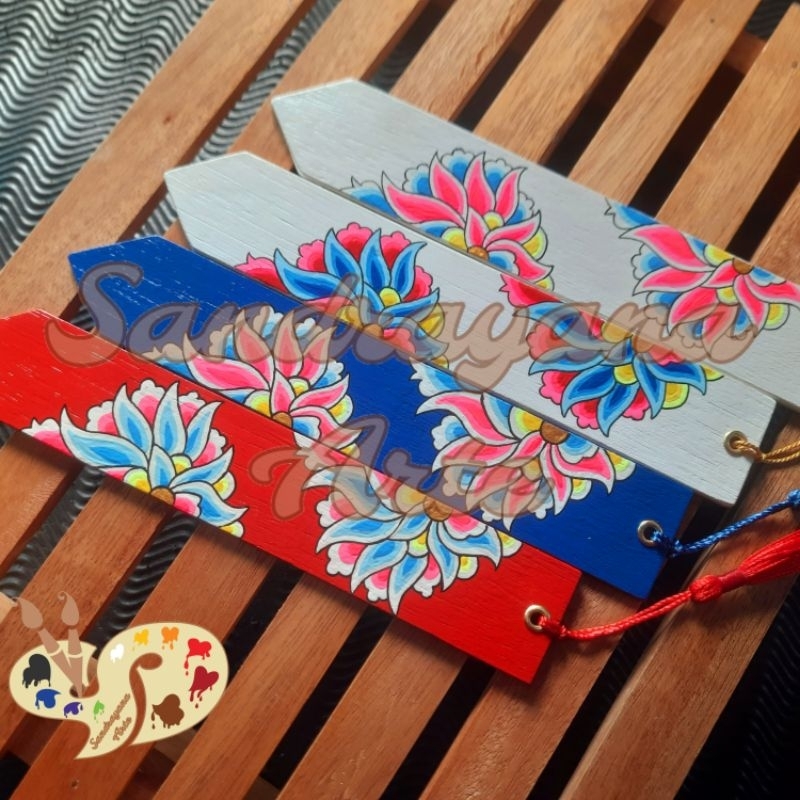 Pembatas Buku. Bookmark Kayu. Bookmark Custom. Bookmark Lukis. Tunjuk Ngaji Kayu. Tunjuk Ngaji Lukis