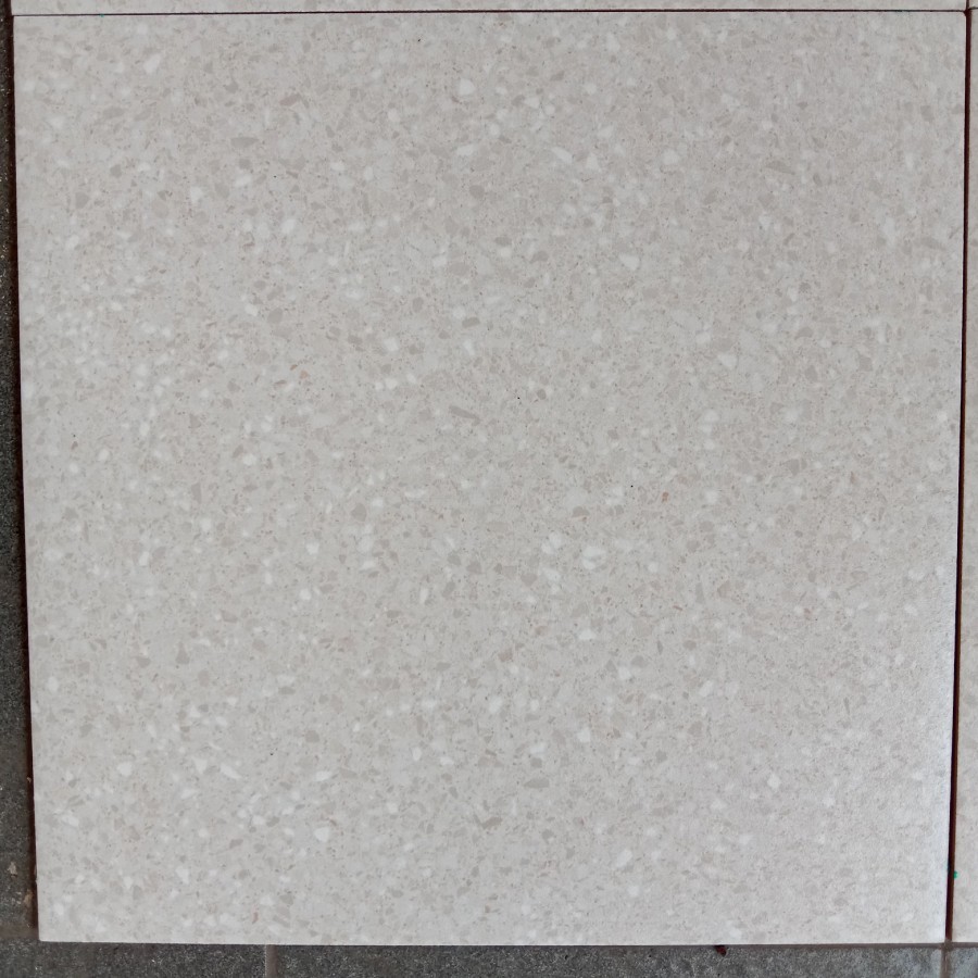 KERAMIK 40X40 ANCONA BONE /KERAMIK LANTAI KW1
