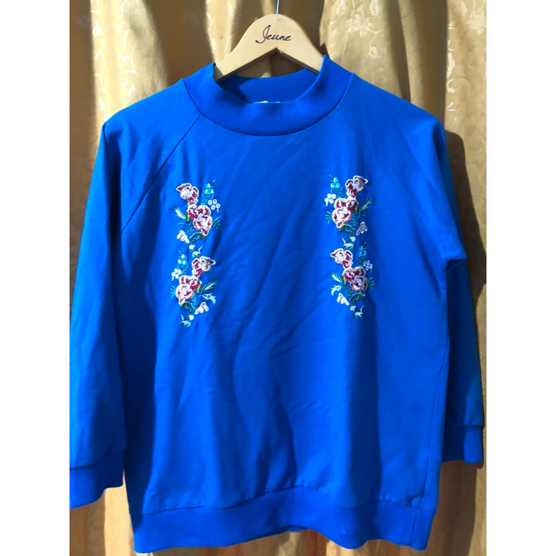 nevada sweater preloved