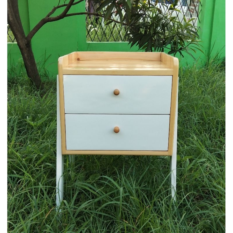 nakas kayu jati belanda