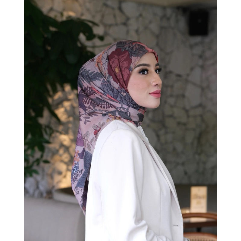 ELINA SCARF by GONEGANI