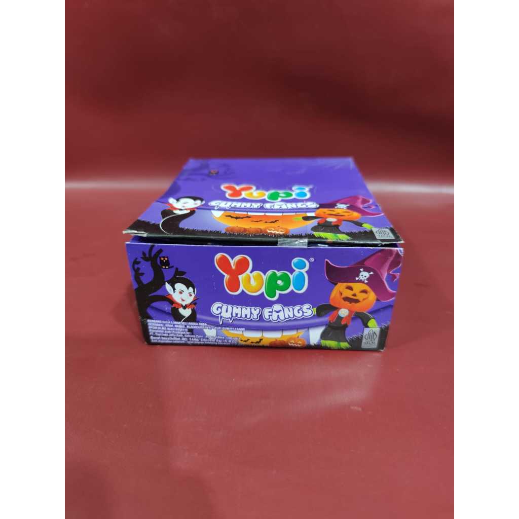 

Yupi Gummy Fangs 144g - Permen Gummy Fangs Yupi Per Box