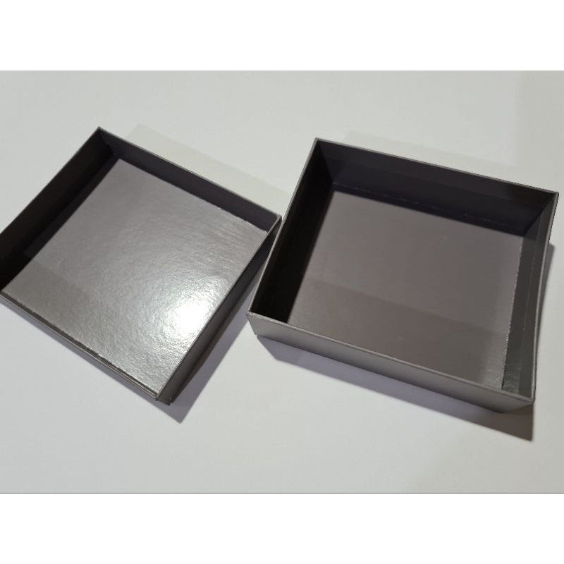 

Hard Box Gray