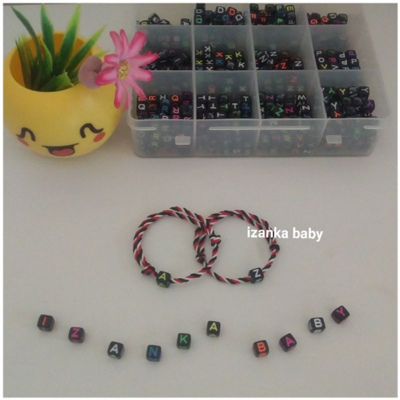 gelang tridatu 2mm/gelang telon bayi inisial A-Z/gelang telon manik huruf