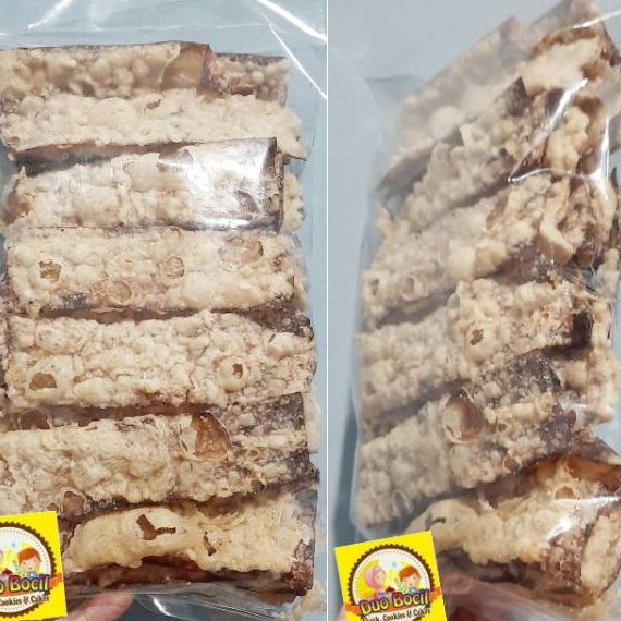 

MODEL IZT577 Keripik Pisang Sale Lidah Renyah 25 Gram Duo Bocil Snack