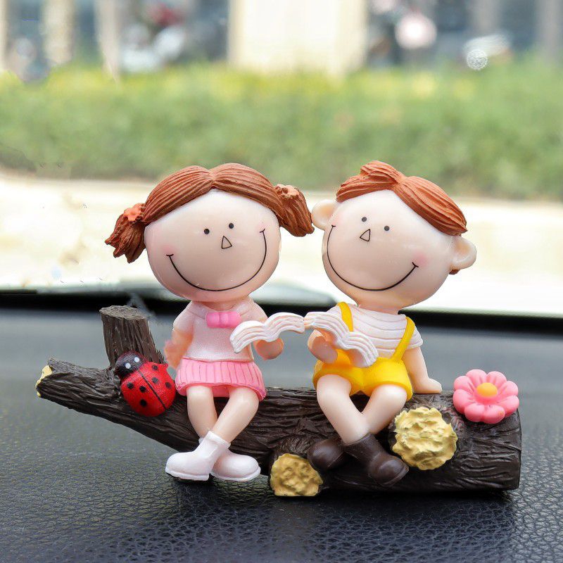 MINIATUR BONEKA COUPLE STUDENT