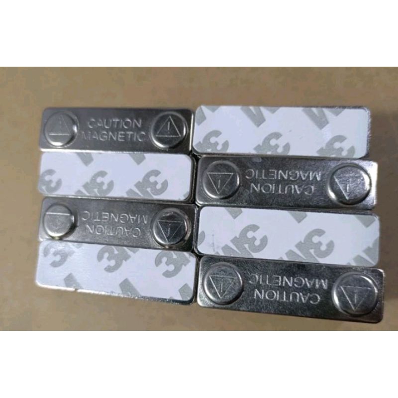 

Magnet Name tag Nama Dada