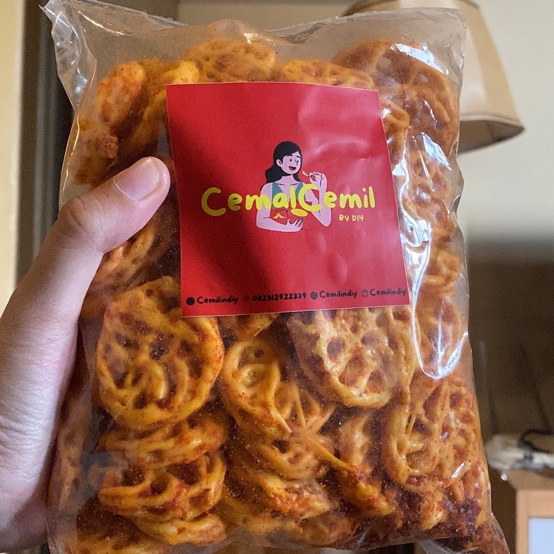 

Kerupuk Palembang 250gr Cemilan Murah Enak Bumbu Melimpah