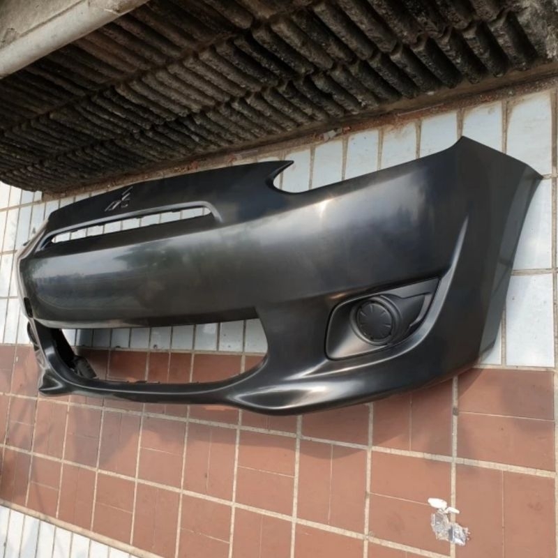Bemper Bumper Depan Asli Mitsubishi Mirage