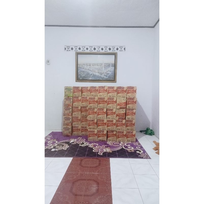 

indomie goreng isi 40pcs