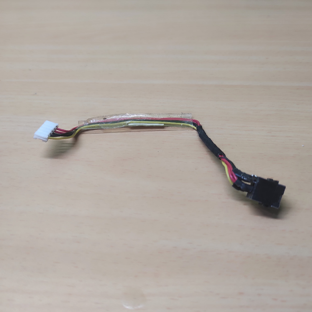 Jack DC Laptop Compaq CQ Presario V3000