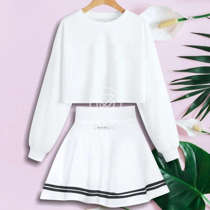 One Set Crop Top Lengan Panjang Olahraga Wanita Kasual
