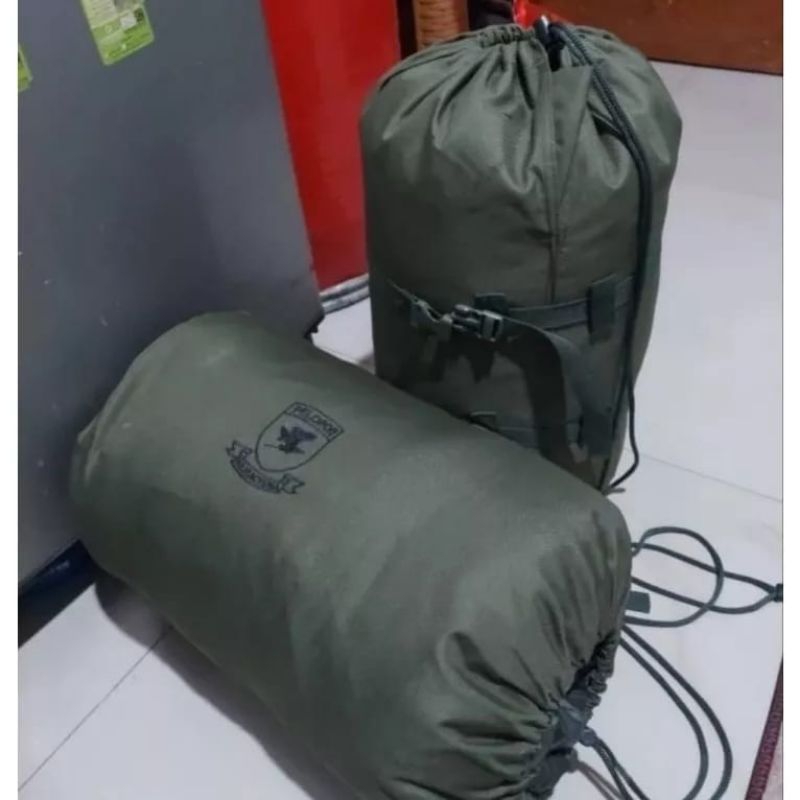 Sleeping bag hijau jatah Brimob Polri