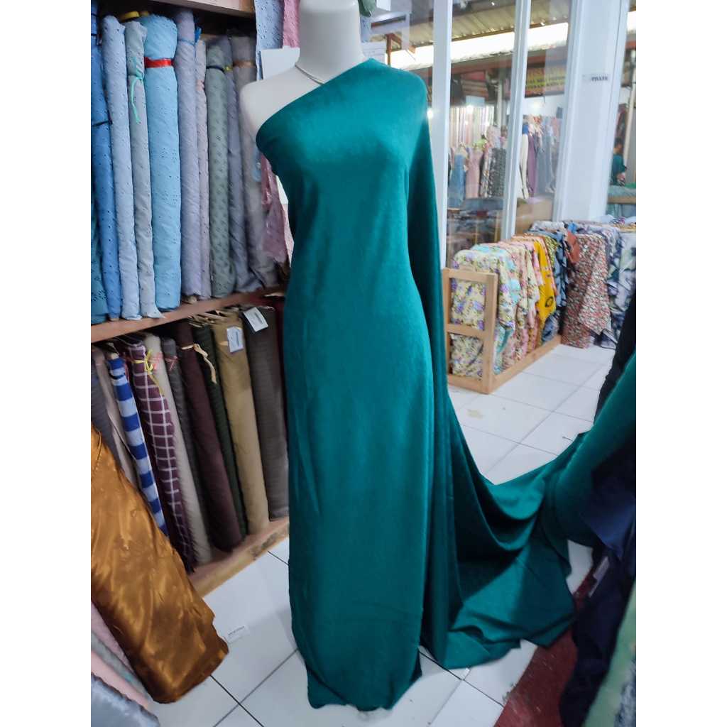 Kain Jaguard emboss silk meteran