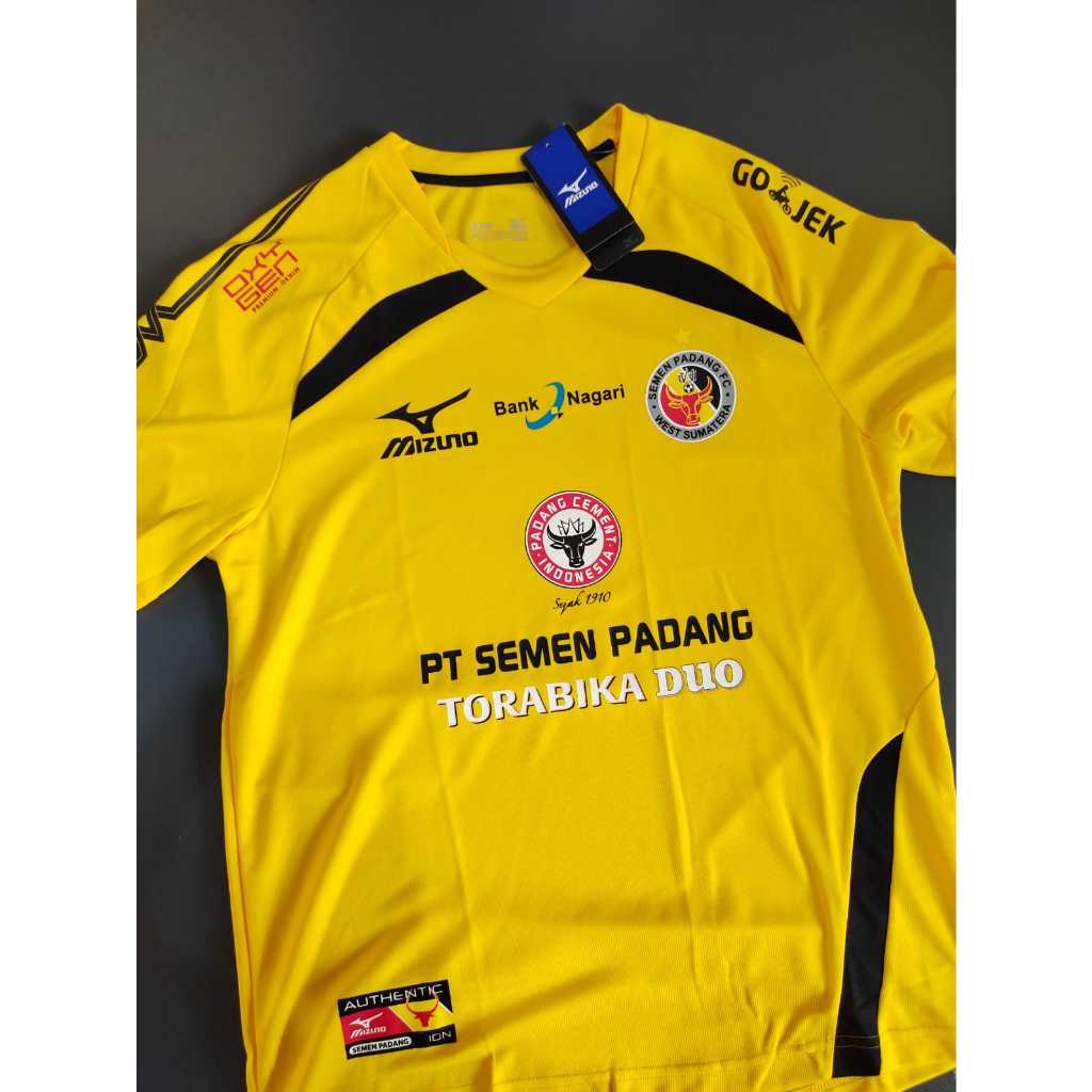 Jersey Semen Padang away 2017