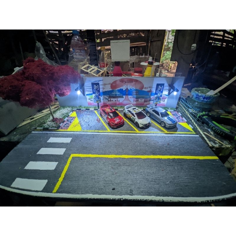 diorama parkiran jepang berlampu
