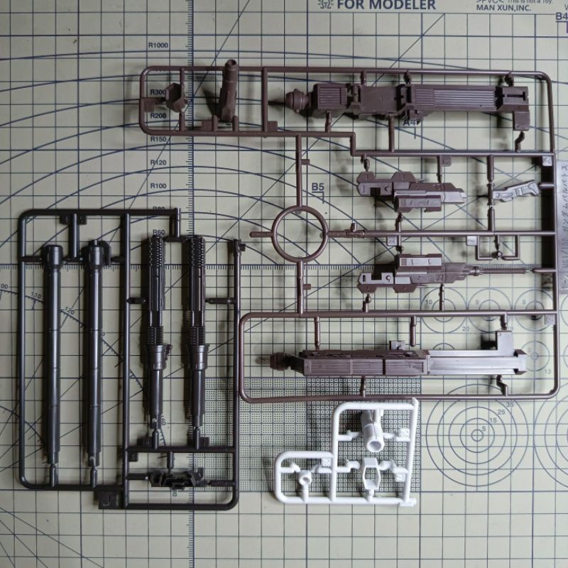 BANDAI MG 1/100 MASTER GRADE GUNPLA GUNDAM BARBATOS PART PARTS WEAPON 300MM SMOOTH-BORE GUN