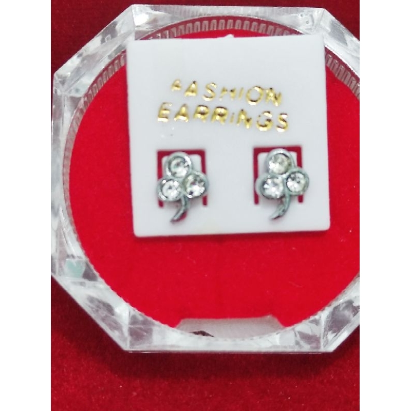 anting ceplik kecil, anting ceplik kecil ekor mata 3, anting titanium, anting anak, anting jurai