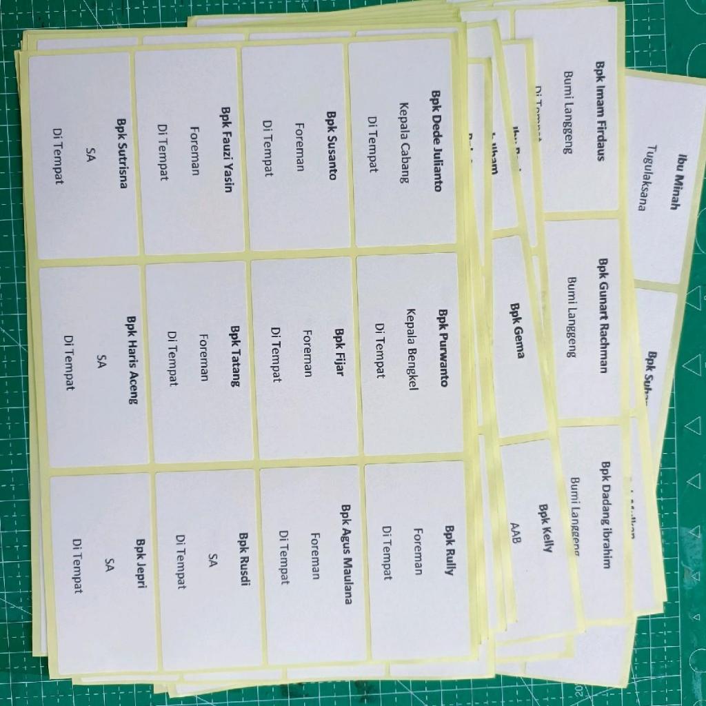 

cetak stiker label nama undangan