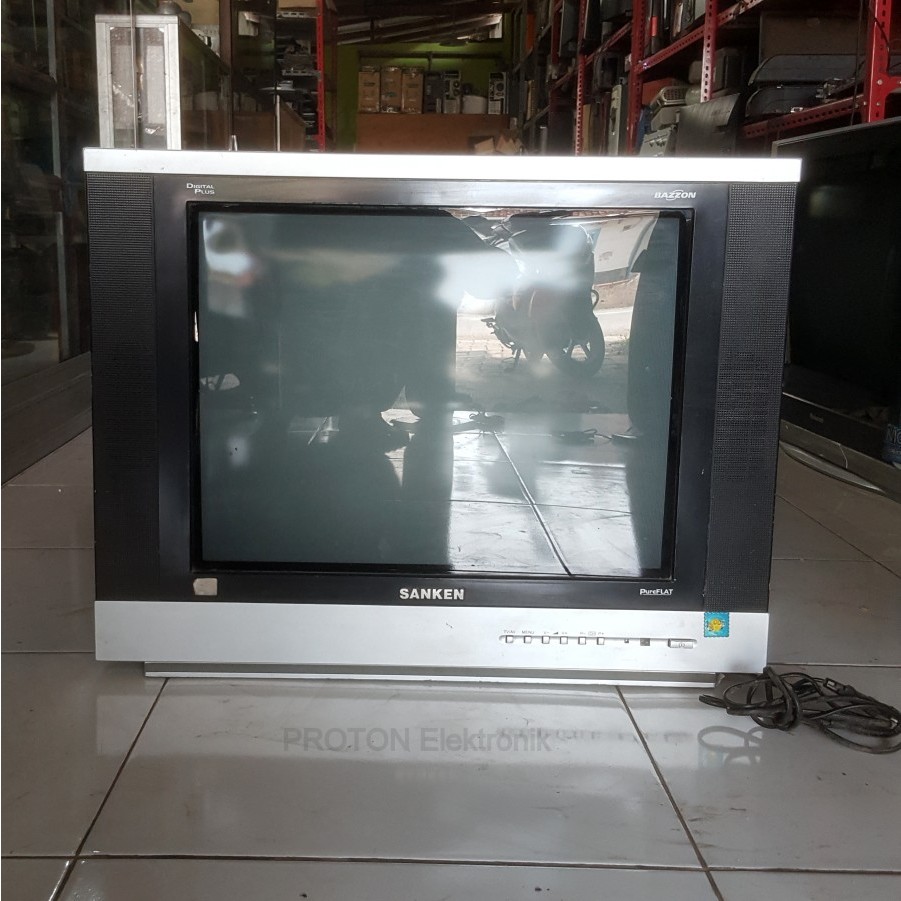 TV SANKEN Tabung 21" layar datar CRT seken normal