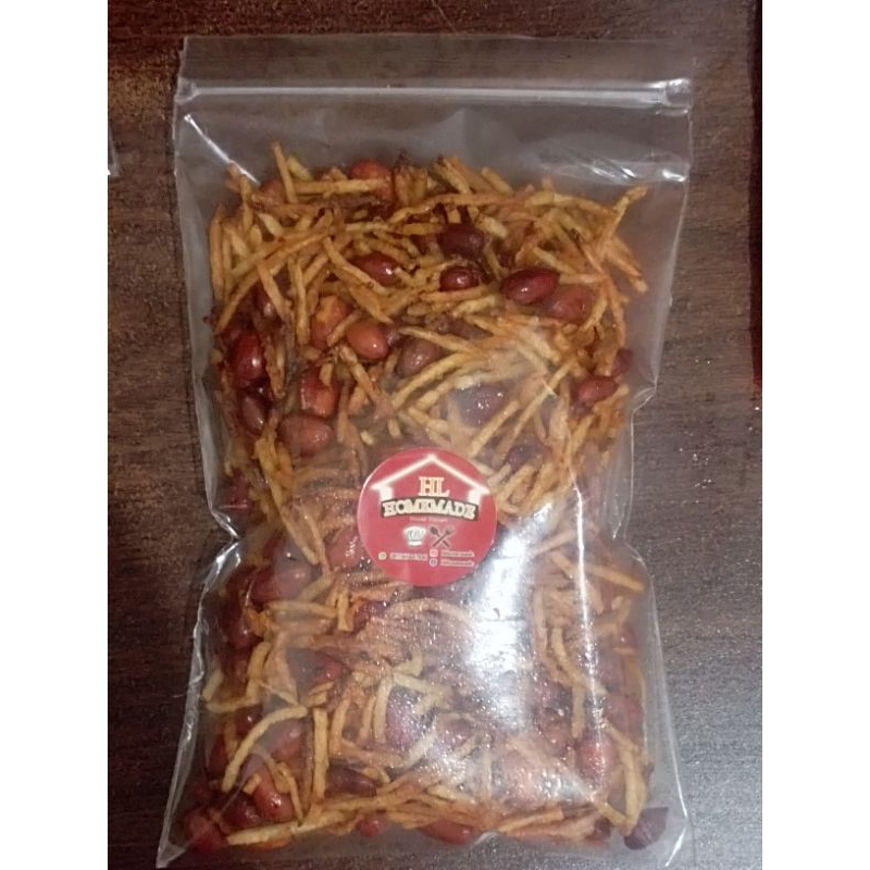 

keripik kentang kacang vege ukuran (150 gr)