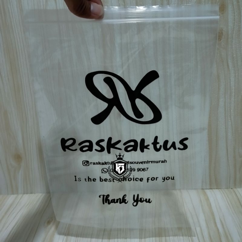 

Plastik klip 25x35 tebal plus sablon