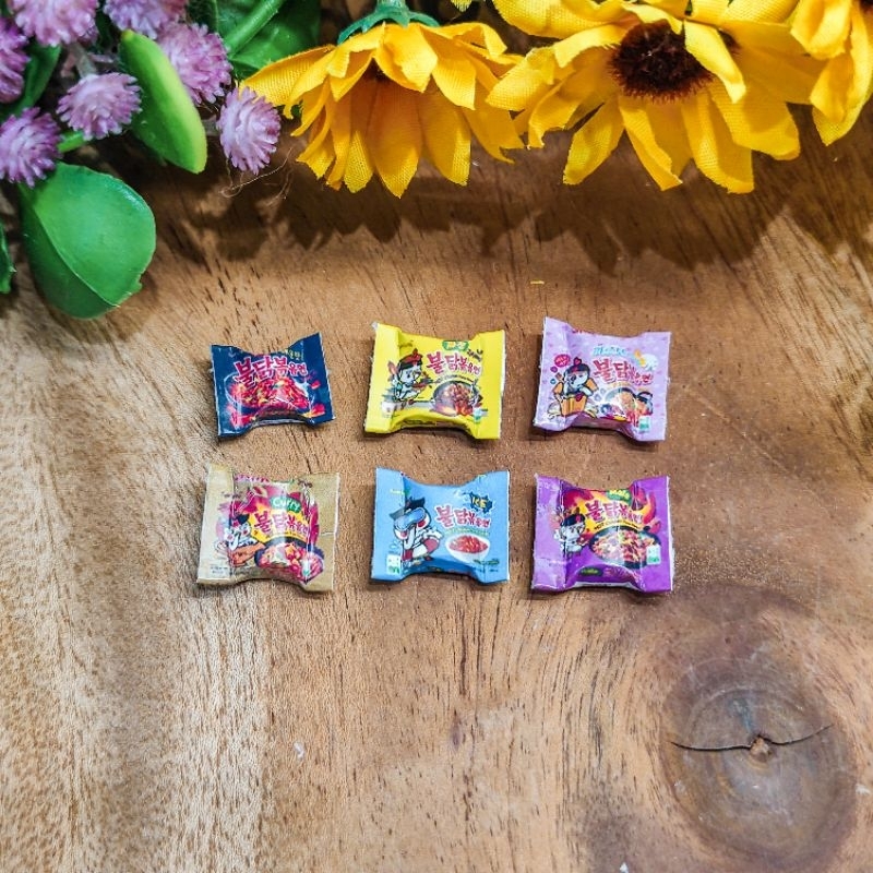 MINIATUR 1:12 SAMYANG (1.6 x 1.4 x 0.5 cm) MIE NENDOROID SHF FIGMA