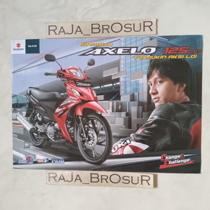 Poster brosur katalog flyer mini Suzuki Shogun Axelo 125 cc/Axelo125 2011 Andre Taulany