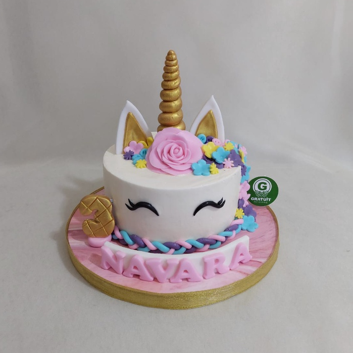 

UNICORN BDAY CAKE UK 15CM / KUE ULANG TAHUN