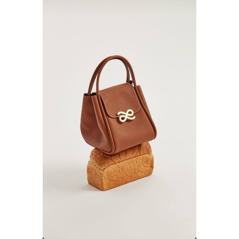 new horizon little bunny real leather gold