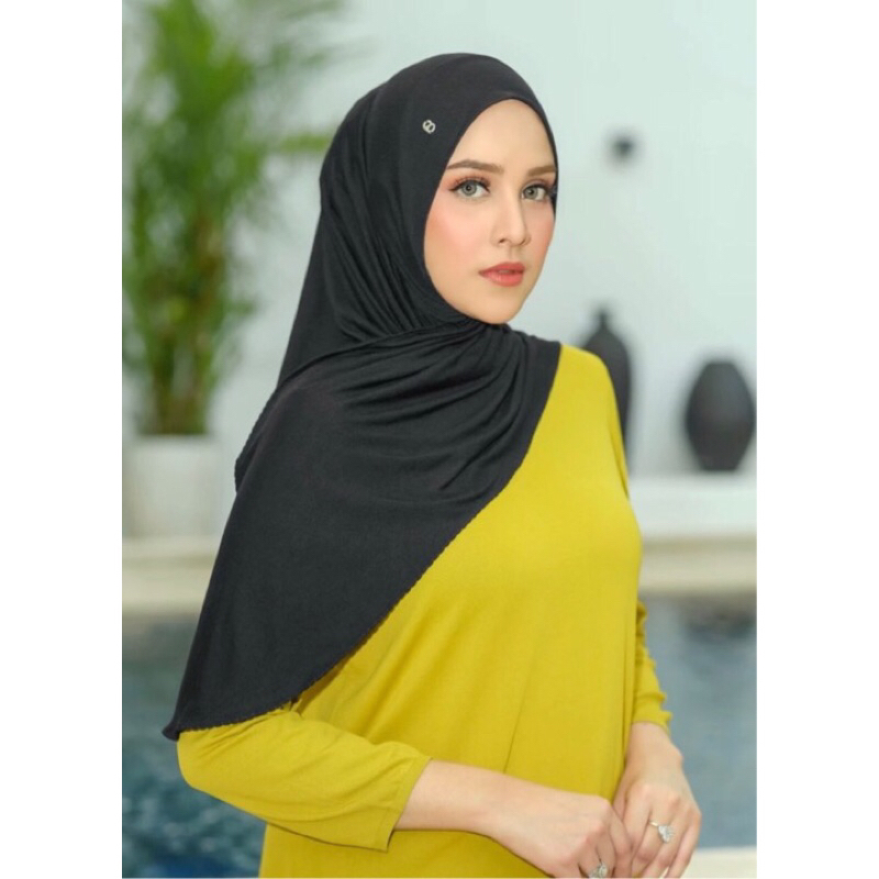 Everyday jersey slip On JET BLACK buttonscarves