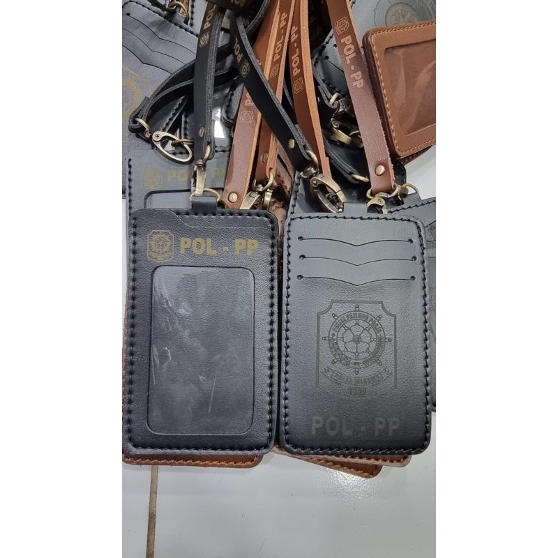 

Name tag tempat id card logo satpol-pp | kulit Holder warna hitam dan coklat