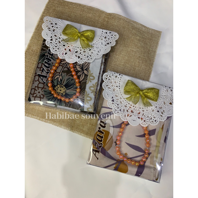 hampers hijab segi empat hampers haji oleh oleh umroh jilbab motif sofenir souvenir jilbab souvenir 