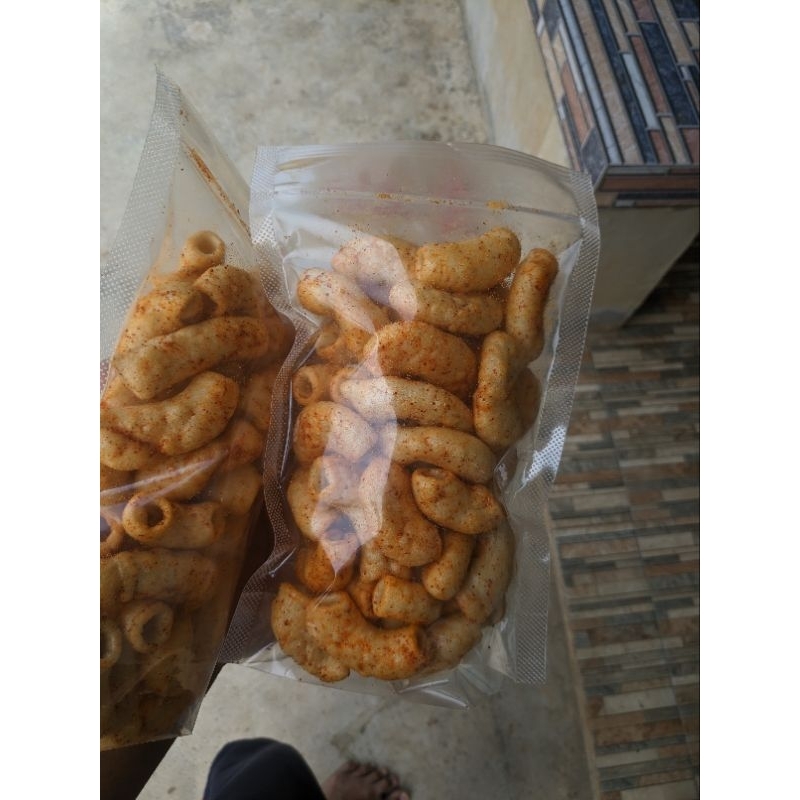 

KRIPIK MACARONI PEDAS MANIS