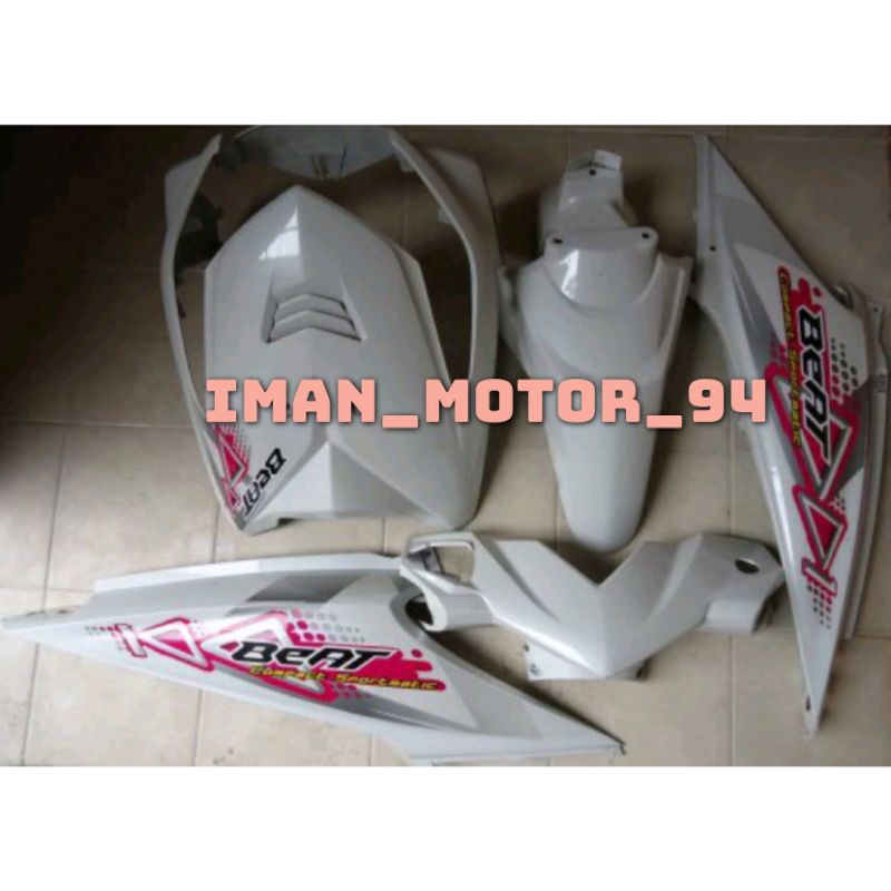 Cover full set bodi halus beat karbu 2010-2012 putih berstriping corak pink