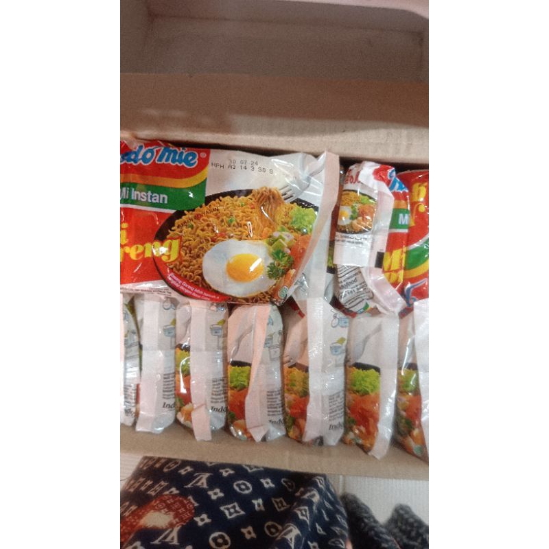 

Mie instan Indomie goreng