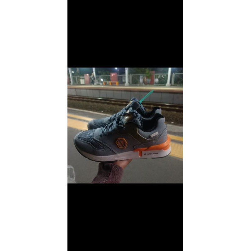 Sepatu KDM pria Import