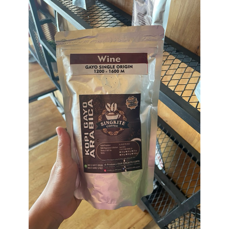 

Bubuk Kopi dan Biji Kopi Wine asli dari Aceh Takengon 200 gram