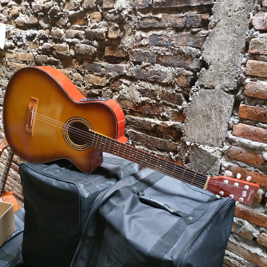 Gitar Akustik Elektrik  eq7545r