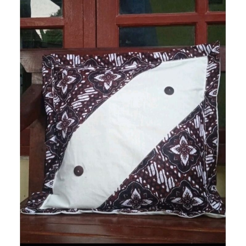 Sarung bantal 60x60 cm