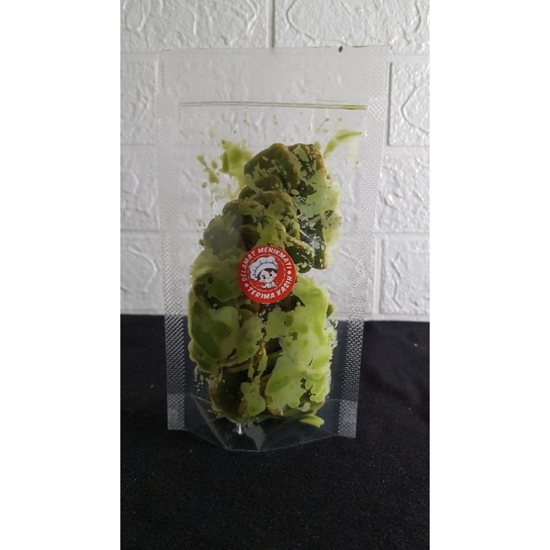 

Kripik pisang lumer matcha