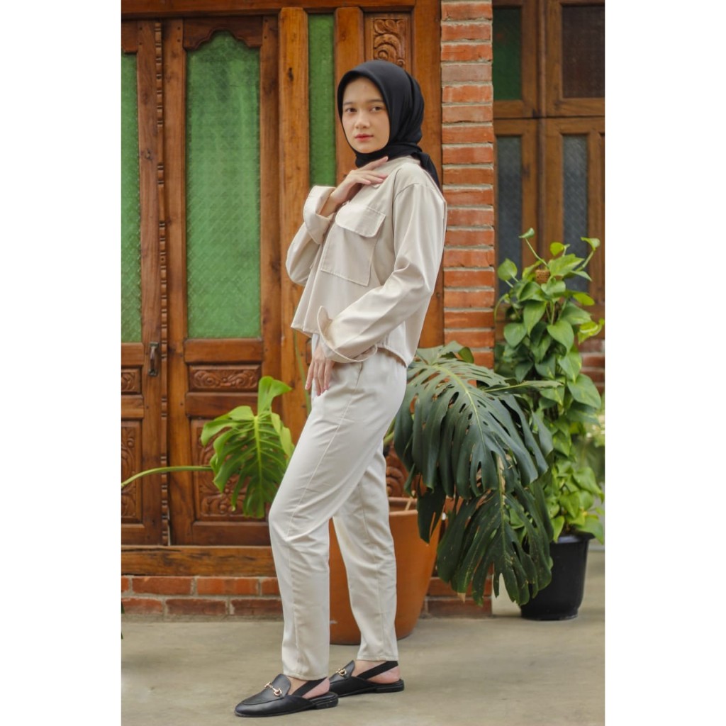 Jaket Crop Wanita American Drill