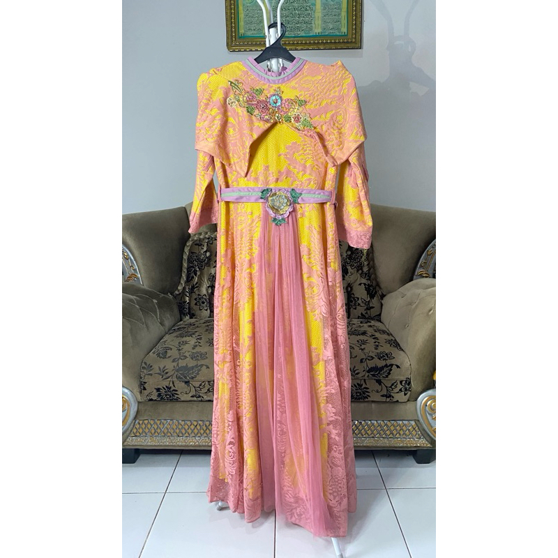 PRELOVED Premium | Dress OMG Cinema brukat