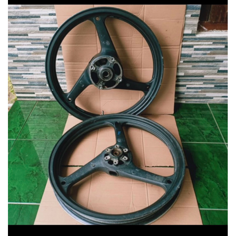 velg  set tiger revo set depan belakang original copotan