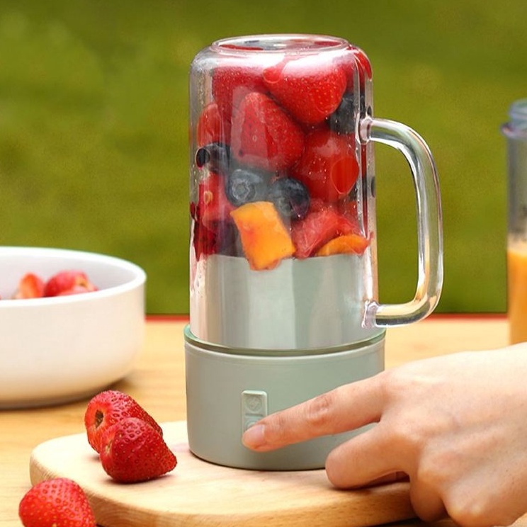 Blender Portable CRUSHER JUICER Mini  Sedotan Juicer Personal Size USB Rechargeable Mini Mixer Ice C