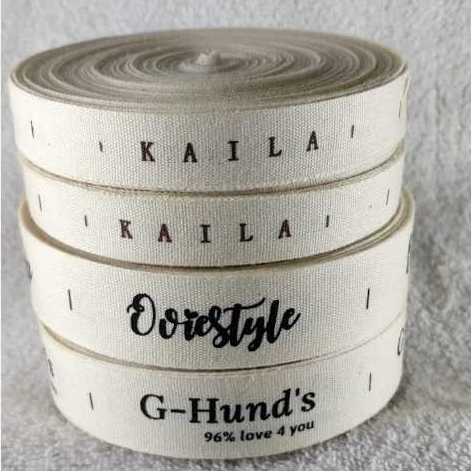 

label baju /label hijab bahan katun 1 rol isi 300 pics panjang 15 m