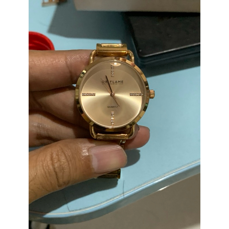 Jam Oriflame quartz wanita