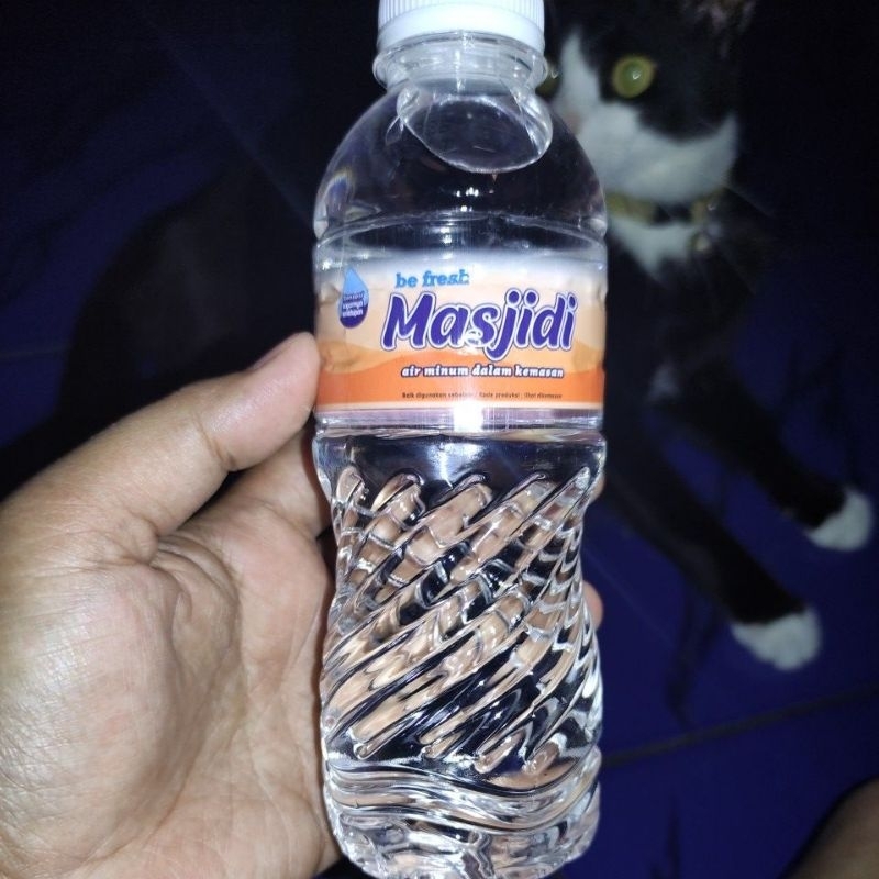 

MASJIDI Air Minum Mineral Dalam Kemasan Botol (Dus Karton 24 botol * isi 330ml)