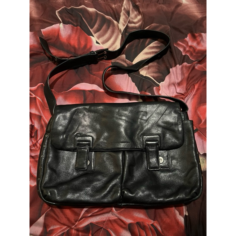 TOMBOY WIZ Slingbag | Preloved