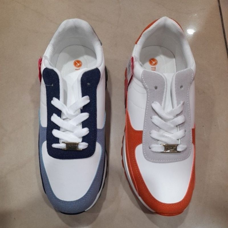 Triset sepatu wanita TZ2004103